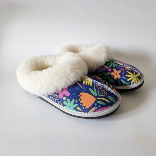 UK Size 7 Floral Sleek Sheepskin Slippers with Fluffy Collar